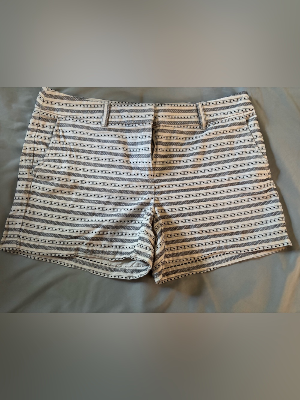 LOFT Outlet Striped Cotton Shorts – Size 8